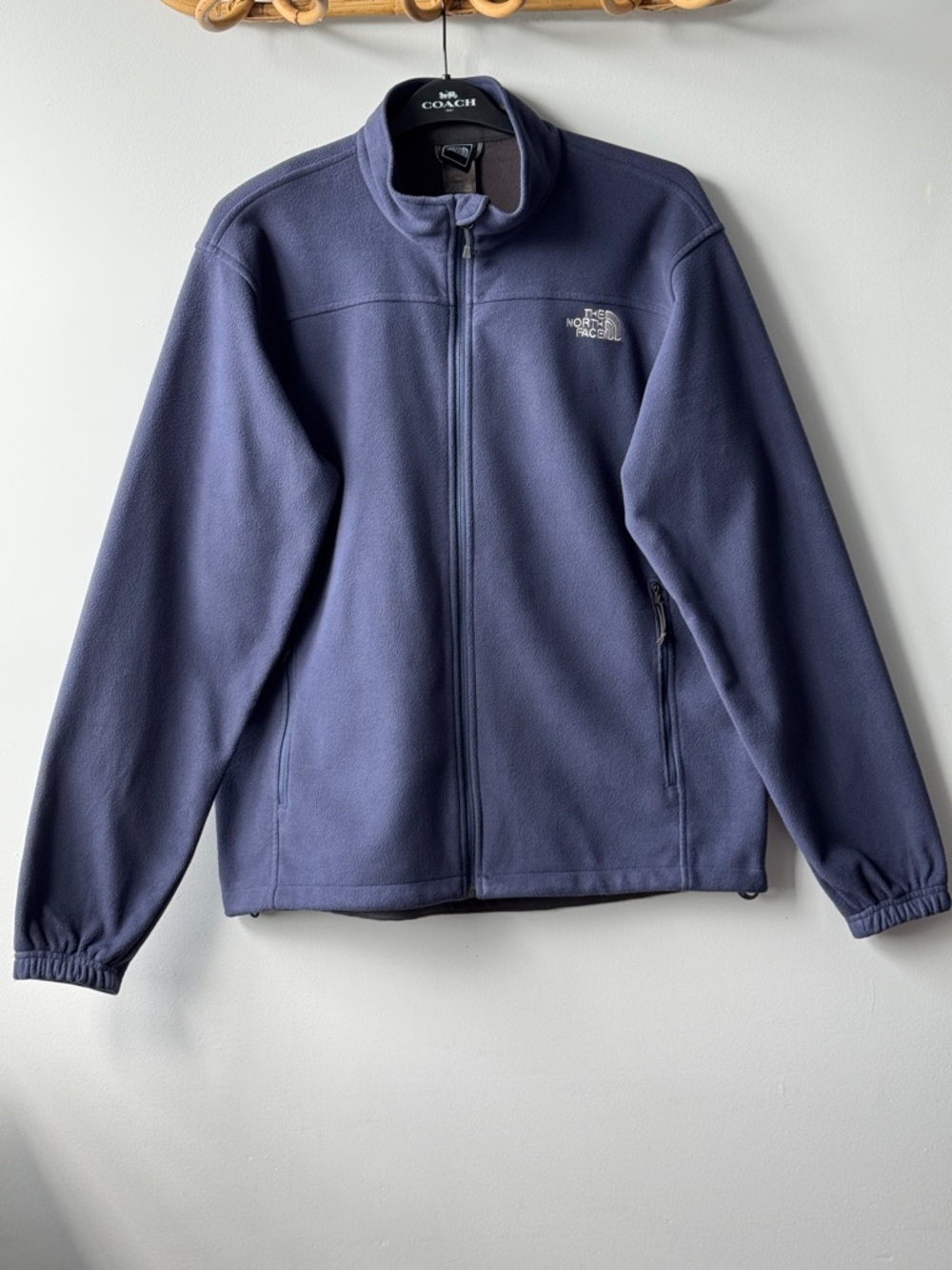 The North Face Men's Large Periwinkle Blue Fleece Jacket - Full Zip - TKA 100
